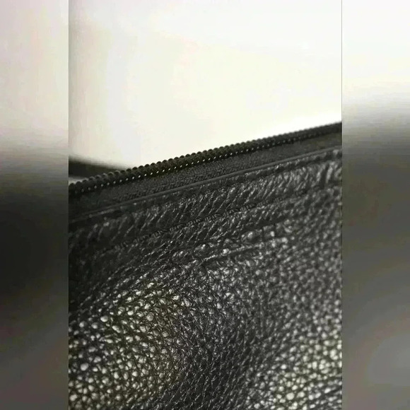 2000s COACH Soft Black Pebbled  Leather Zip Cardholder Wristlet Wallet - Picture 6 of 7